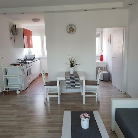 Apartment Alex Miramare ซาเกร็บ ภายนอก รูปภาพ