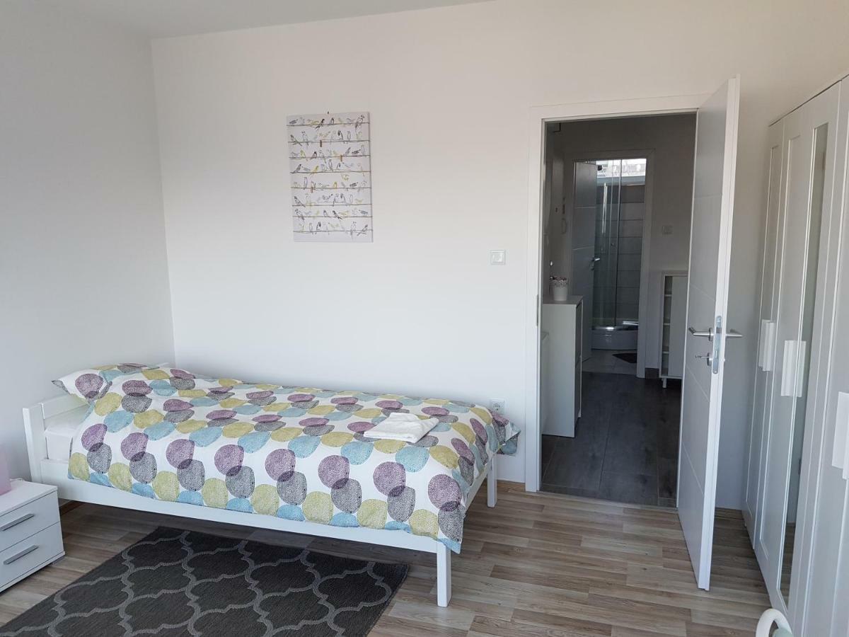 Apartment Alex Miramare ซาเกร็บ ภายนอก รูปภาพ
