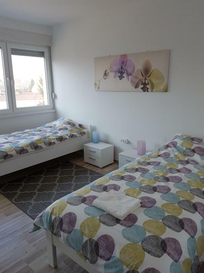 Apartment Alex Miramare ซาเกร็บ ภายนอก รูปภาพ